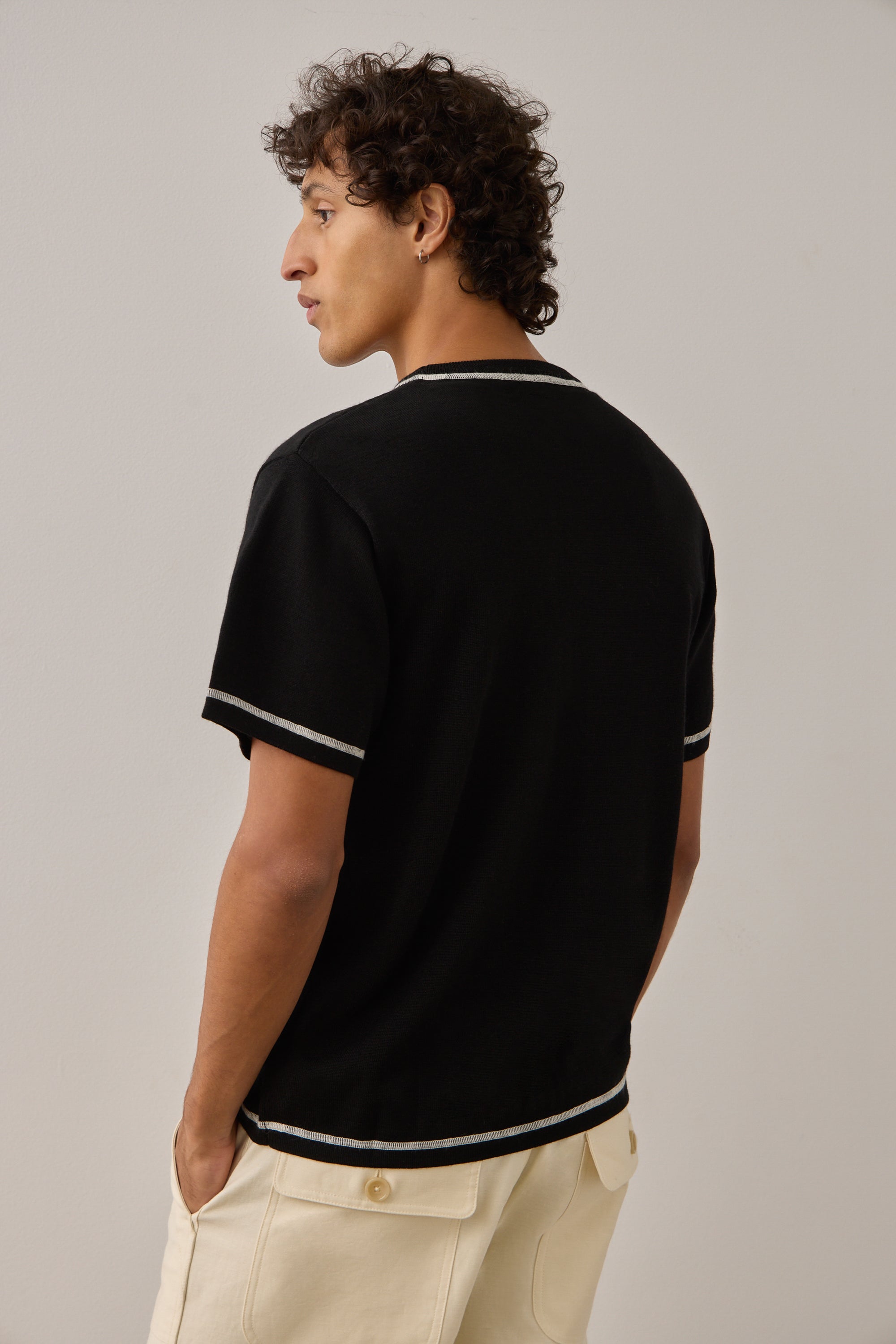 S/S T-Shirt In Midnight Black Merino Wool